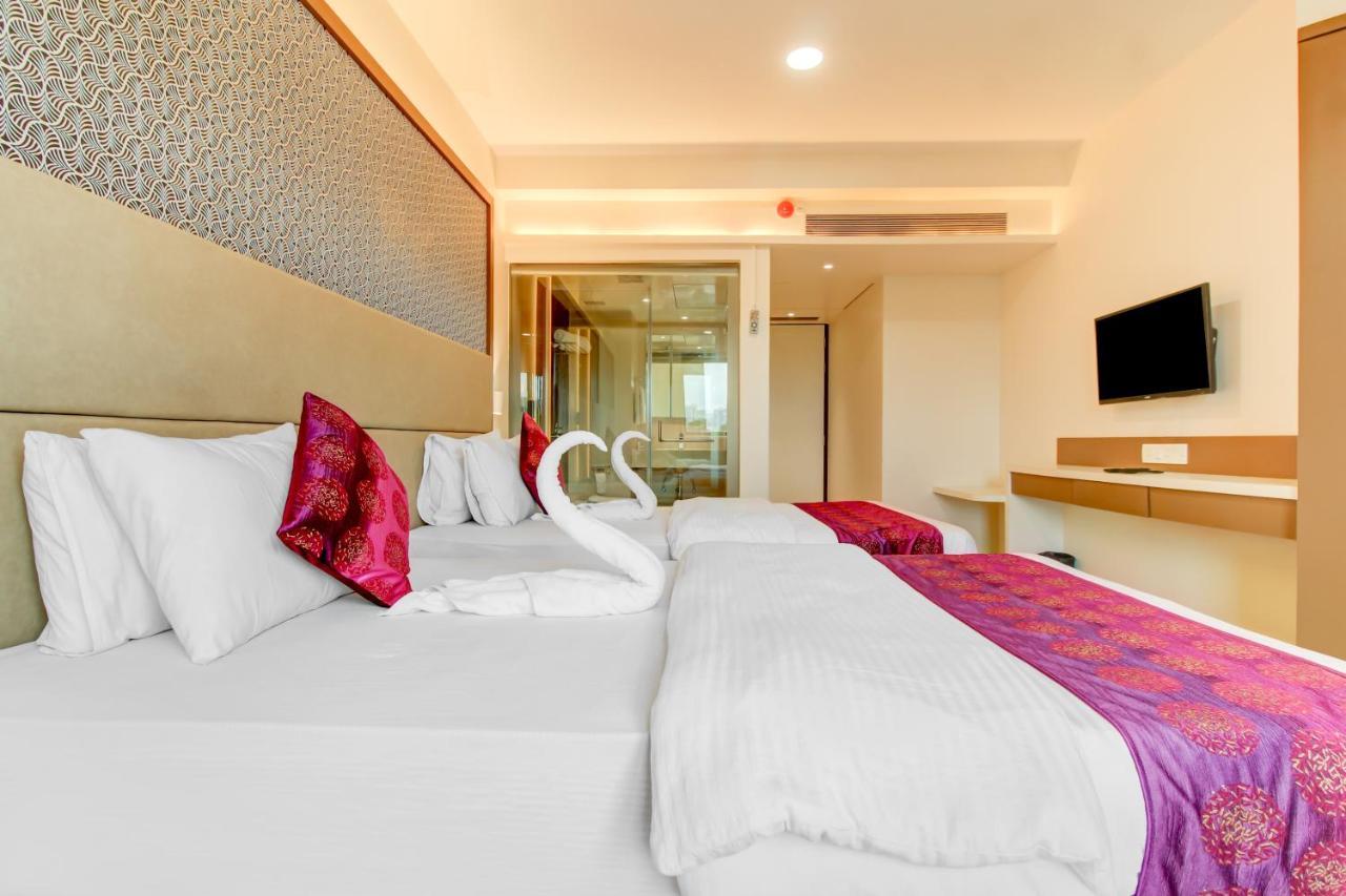 Hotel Grand Mookambika Navi Mumbai Exterior foto