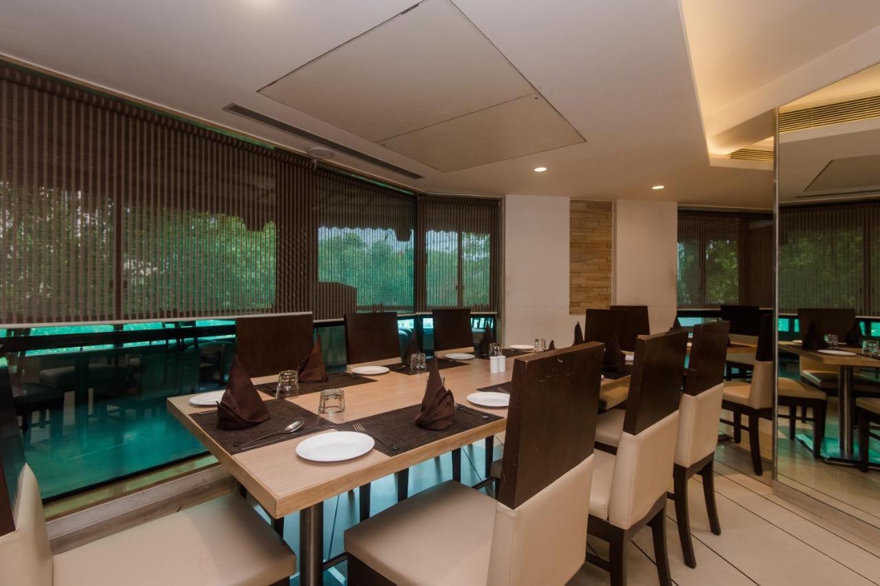 Hotel Grand Mookambika Navi Mumbai Exterior foto
